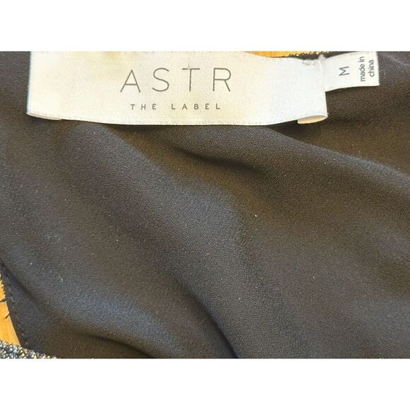 ASTR The Label Metallic Sleeveless Shift Twist Front Party Mini Dress Size M - Picture 5 of 5